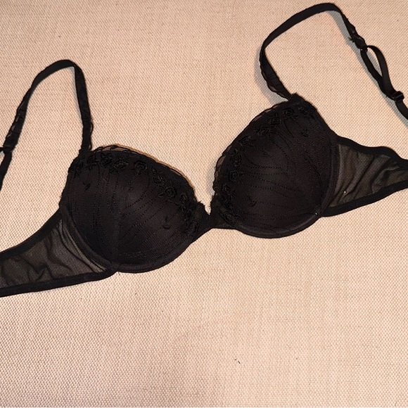 Lily of France Black Rose Bra - Picture 1 of 5
